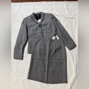 Ann Taylor Black and White Herringbone Blazer & Skirt Suit Brand New